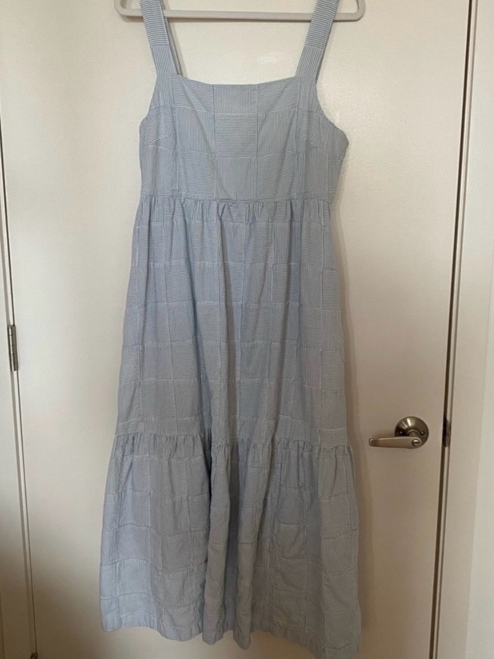 Madewell Cicley Tiered Midi
Dress Size 12